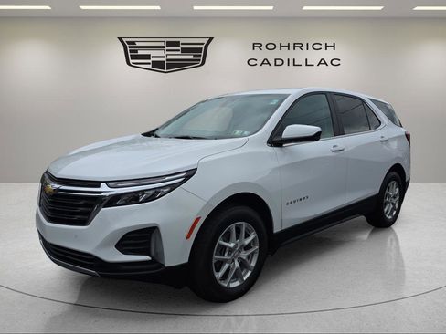 Used 2022 Chevrolet Equinox LT image 1