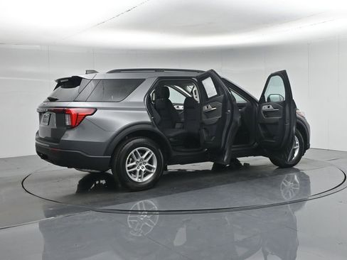 New 2026 Ford Explorer Active RWD image 5