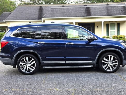 Used 2016 Honda Pilot Touring image 11