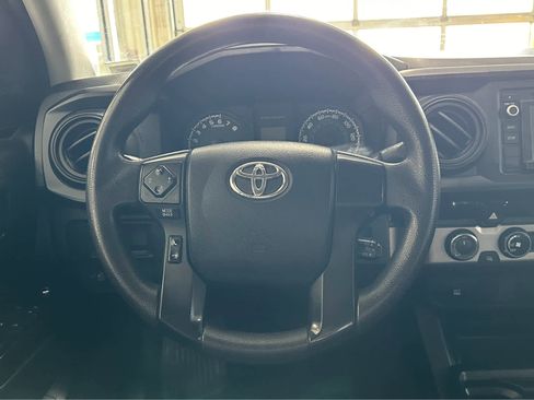Used 2017 Toyota Tacoma SR w/ Tow Package image 8