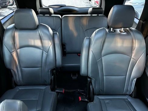 Used 2023 Buick Enclave Essence w/ Experience Buick Package image 30