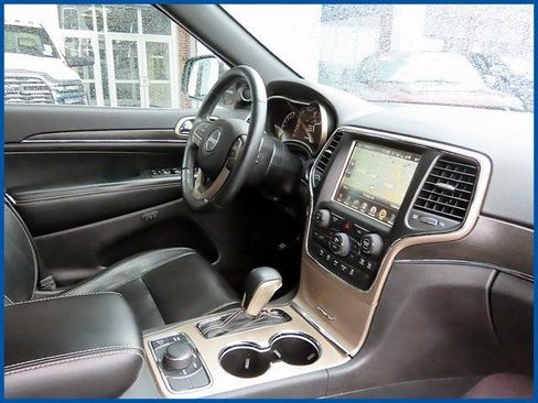 Certified 2017 Jeep Grand Cherokee Limited image 8