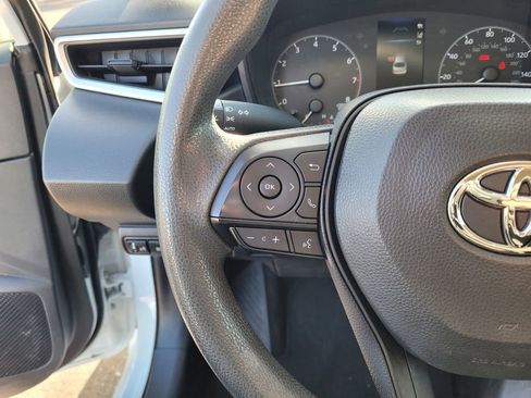 Used 2024 Toyota Corolla LE image 22