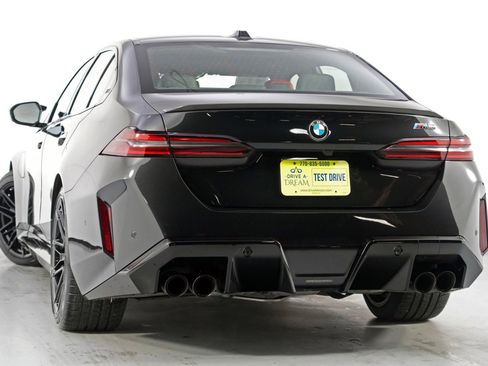 Used 2025 BMW M5 w/ Carbon Package image 6