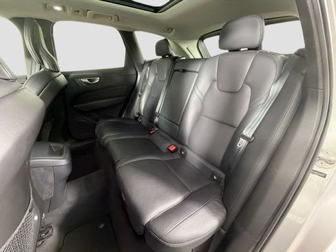 Certified 2023 Volvo XC60 B5 Plus w/ Protection Package Premier AWD/4WD image 24