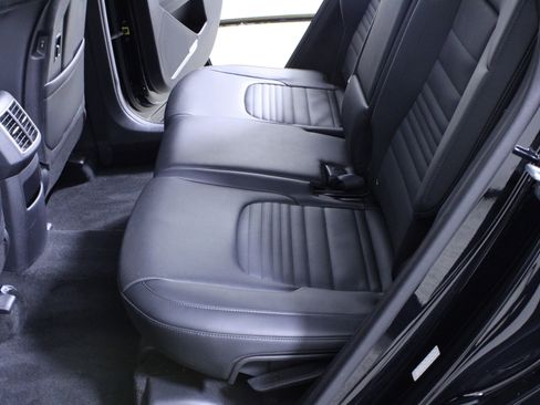 Used 2023 Kia Sportage SX image 12