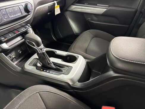 Used 2022 Chevrolet Colorado LT w/ Fleet Safety Package image 19