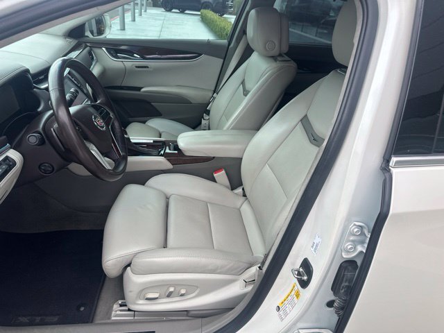 Used 2014 Cadillac XTS Platinum FWD image 9