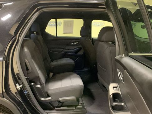 Used 2023 Chevrolet Traverse LT AWD/4WD image 14