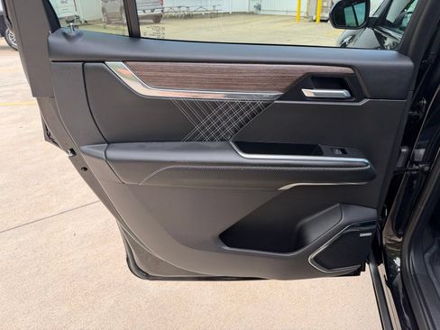 Used 2026 GMC Acadia Denali w/ Super Cruise Package AWD/4WD image 24