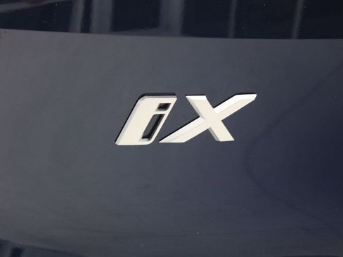 New 2026 BMW iX xDrive45 image 18
