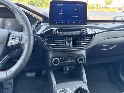 Used 2025 Ford Escape ST-Line FWD image 18