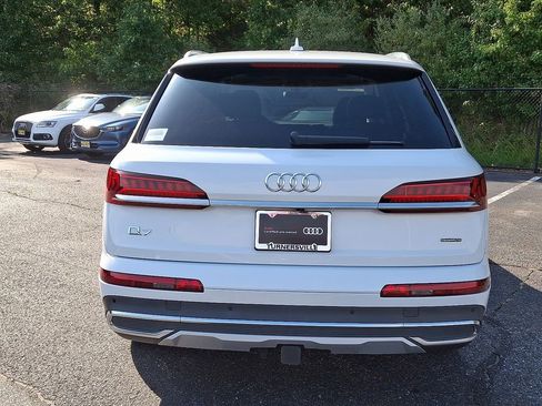 Certified 2023 Audi Q7 2.0T Premium w/ Towing Package image 5