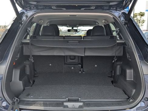 New 2025 Mitsubishi Outlander SE image 28