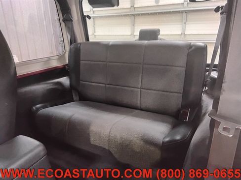 Used 2000 Jeep Wrangler SE AWD/4WD image 13