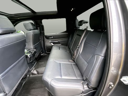 Used 2024 Toyota Tundra Platinum AWD/4WD image 20