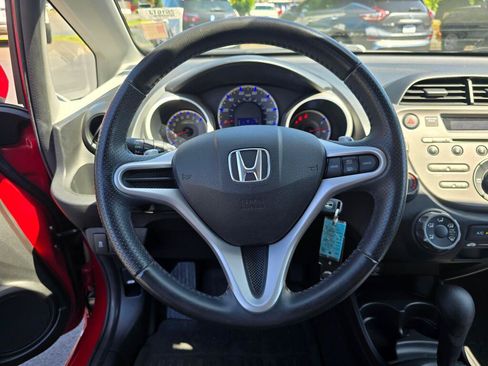 Used 2011 Honda Fit Sport image 18