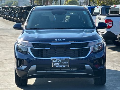 New 2026 Kia Seltos LX image 9