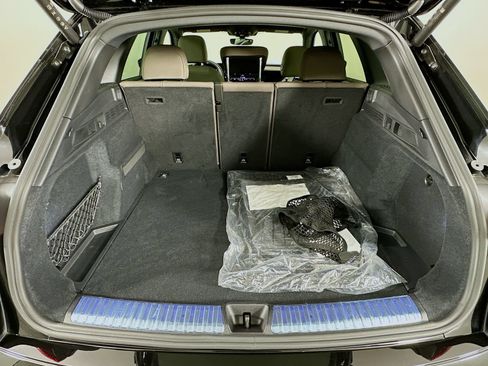 Used 2025 Audi Q5 Premium w/ Convenience Package AWD/4WD image 38