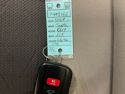 Used 2024 Toyota RAV4 XLE image 38