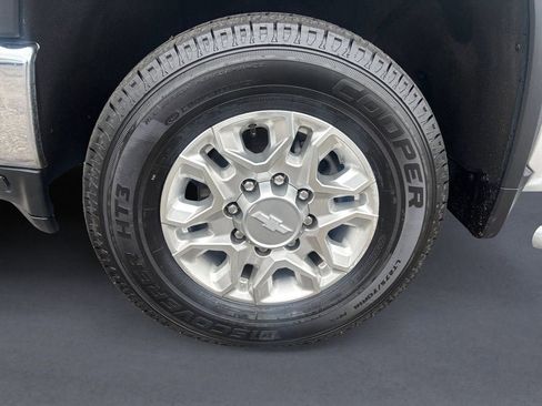 Used 2020 Chevrolet Silverado 2500 LT w/ All Star Edition AWD/4WD image 9