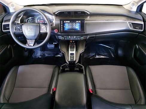 Used 2018 Honda Clarity Plug-In Hybrid image 9