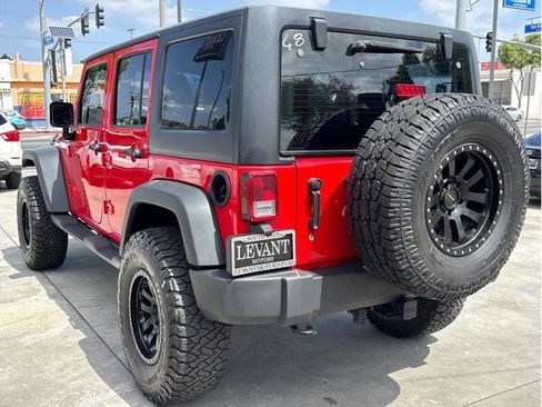 Used 2015 Jeep Wrangler Unlimited Sport AWD/4WD image 5
