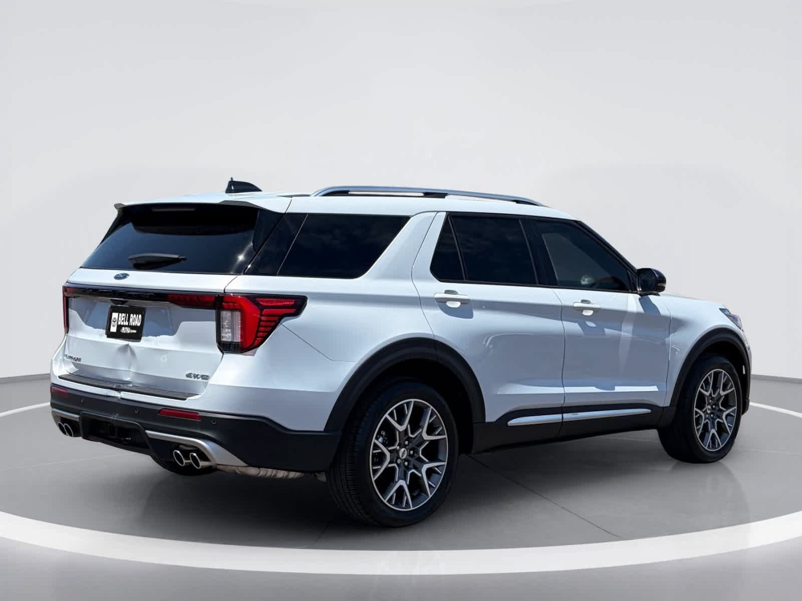 Used 2025 Ford Explorer Platinum w/ Ultimate Package AWD/4WD image 8