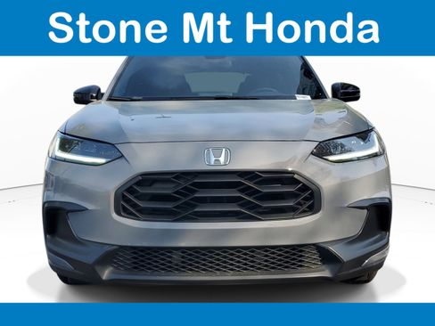 Used 2023 Honda HR-V Sport image 2