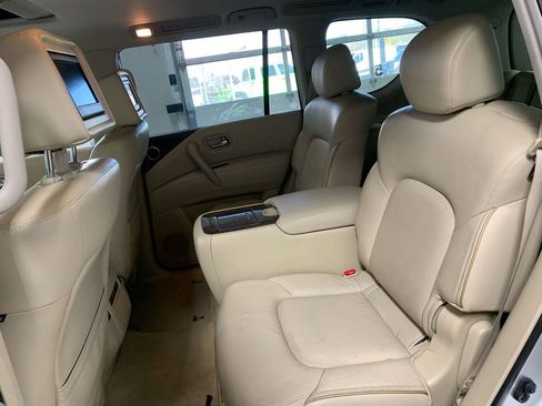 Used 2016 INFINITI QX80 Luxe w/ 22" Wheel Package image 27