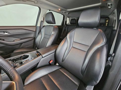 Used 2022 Nissan Rogue SV w/ SV Premium Package image 21