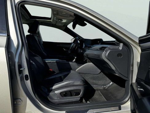 Used 2021 Lexus ES 250 w/ Premium Package image 46