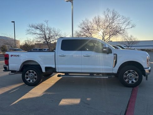 Used 2024 Ford F250 Lariat w/ Chrome Package image 4