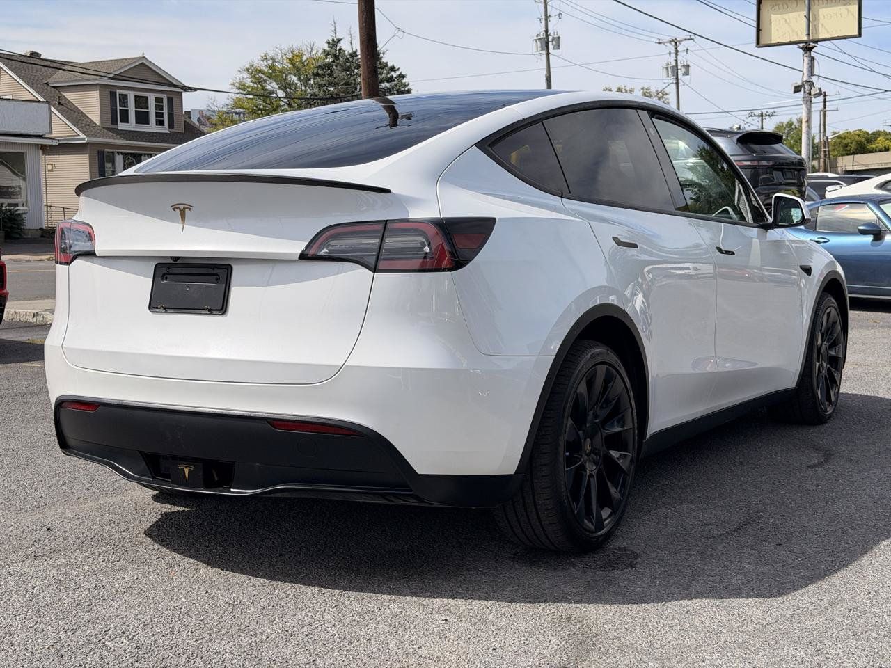 Used 2023 Tesla Model Y Long Range AWD/4WD image 5