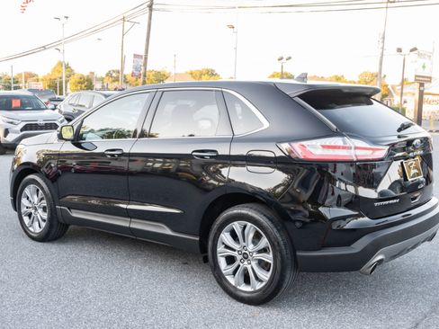 Used 2024 Ford Edge Titanium image 9