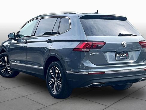 Used 2018 Volkswagen Tiguan SEL FWD image 12