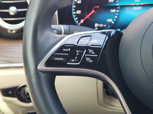 Certified 2023 Mercedes-Benz E 350 4MATIC Sedan image 28