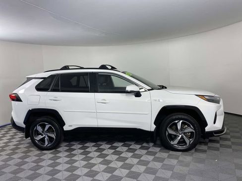 Used 2024 Toyota RAV4 SE AWD/4WD image 10