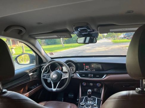 Used 2019 Alfa Romeo Stelvio Sprint w/ Nero Edizione image 12