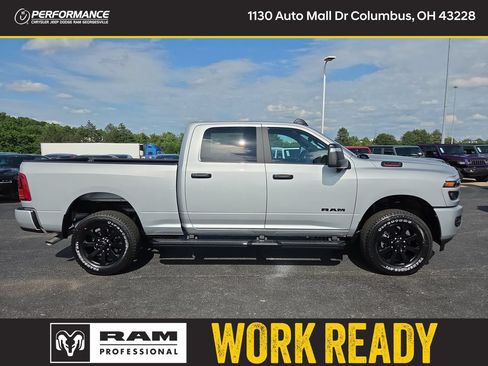 New 2026 RAM 2500 Big Horn AWD/4WD image 9