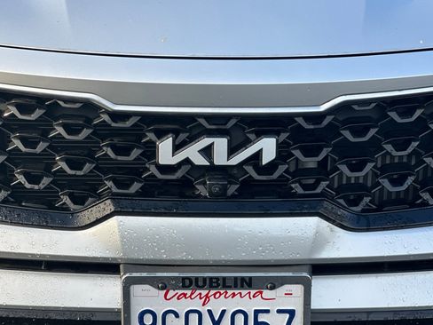 Certified 2023 Kia Sorento SX Prestige image 49