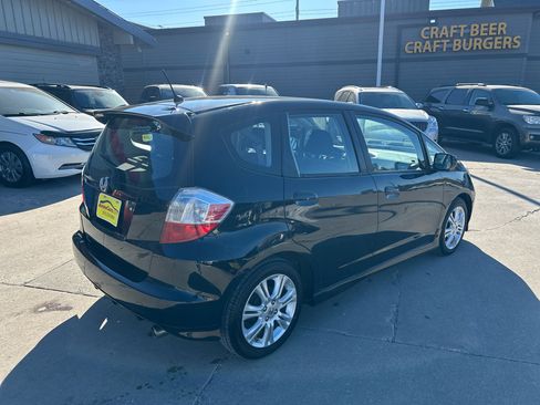 Used 2011 Honda Fit Sport image 3