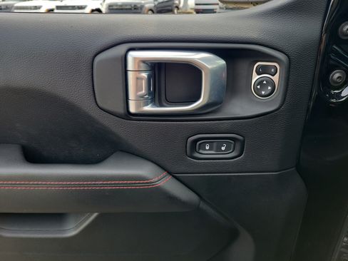 Used 2021 Jeep Wrangler Unlimited Rubicon AWD/4WD image 17