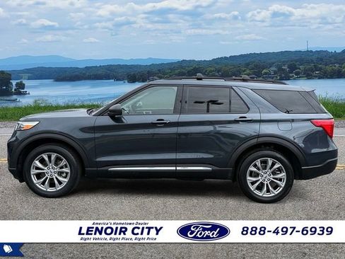 Used 2023 Ford Explorer XLT w/ Equipment Group 202A AWD/4WD image 6
