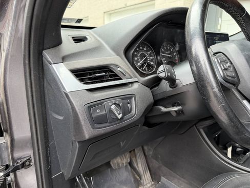 Used 2017 BMW X1 xDrive28i w/ Premium Package AWD/4WD image 13