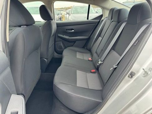 Used 2022 Nissan Sentra SV w/ Trunk Package image 14