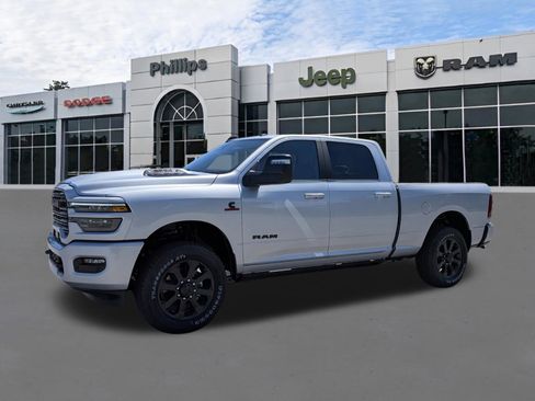 New 2026 RAM 2500 Laramie AWD/4WD image 7