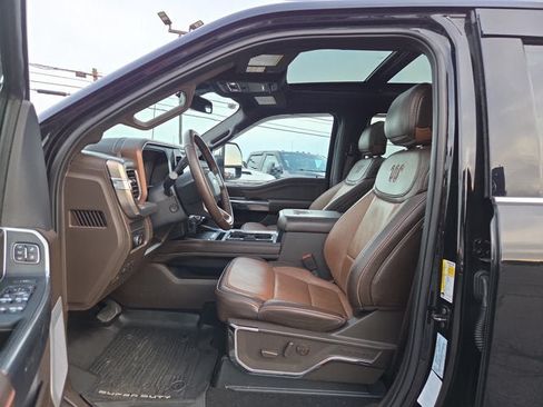 Used 2025 Ford F350 King Ranch AWD/4WD image 11