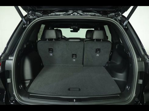 New 2026 Jeep Grand Cherokee Altitude AWD/4WD image 14