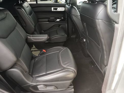 Certified 2022 Ford Explorer ST w/ Equipment Group 401A AWD/4WD image 18